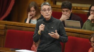 Pinchan los cursos de catalán para médicos: un 60% menos de inscritos en su segunda edición  