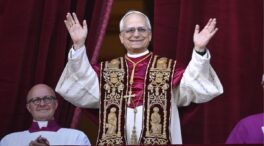 El Papa pide «dejar de producir instrumentos de destrucción» en un encuentro con diplomáticos