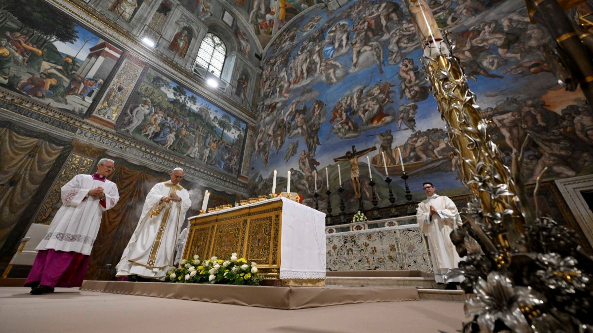 León XIV llama a evangelizar donde se «ridiculiza» la fe y se priorizan «dinero y poder»