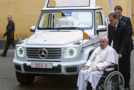 El papamóvil se convertirá en un hospital móvil para los niños de Gaza a petición de Francisco