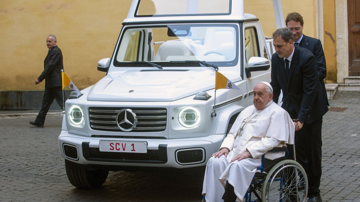 El papamóvil se convertirá en un hospital móvil para los niños de Gaza a petición de Francisco