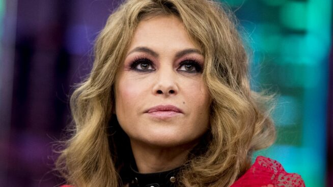 Paulina Rubio acusa a Colate de «secuestrar» a su hijo: «No lo he visto desde su graduación»