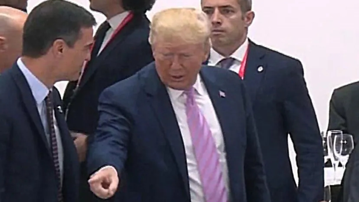 Por qué el rechazo de Sánchez a la opa de BBVA sobre el Sabadell le viene bien a Trump