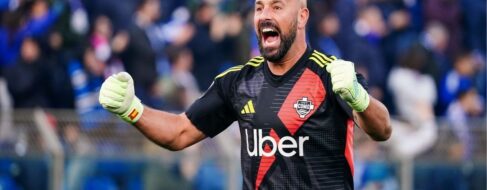 El futbolista Pepe Reina anuncia su retirada: «Ahora sí que estoy vacío»