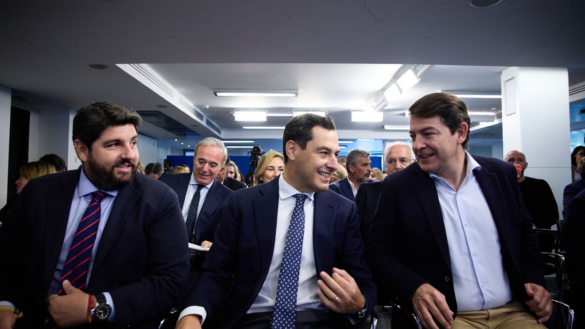 Moreno, Mañueco, Alma Ezcurra y Natalia Chueca dirigirán la Ponencia Política del PP