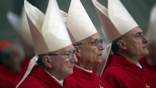 Así se convirtió Prevost en el papa León XIV pese a que Parolin lideraba la tercera votación