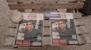 Hamás libera al último rehén estadounidense tras negociar con la Administración Trump