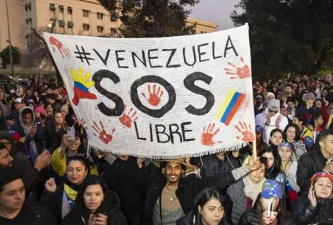 Rescatan y llevan a los opositores refugiados en la embajada argentina en Caracas a EEUU