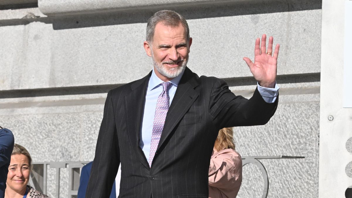 ‘Felipe VI’ triunfa en una caseta de la Feria de Jerez: el vídeo de su doble que se ha hecho viral