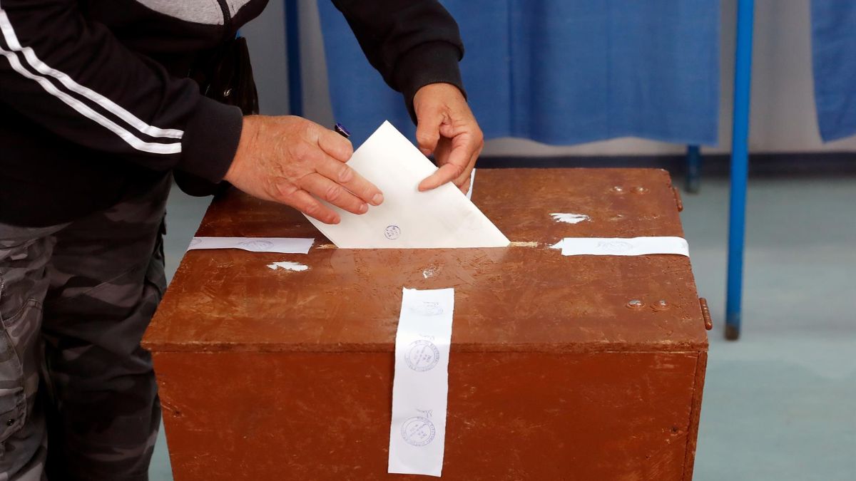 Rusia califica de «infundadas» las acusaciones de interferencia en las elecciones rumanas