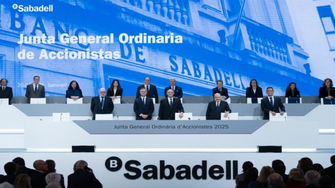 El inversor más díscolo del Sabadell suma ganancias de 175 millones tras la opa de BBVA