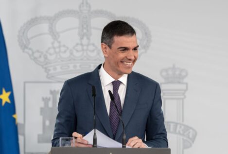 Sánchez anuncia una ayuda de 100 euros para gafas y lentillas para los menores de 16 años