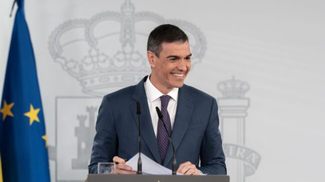 Sánchez anuncia una ayuda de 100 euros para gafas y lentillas para los menores de 16 años