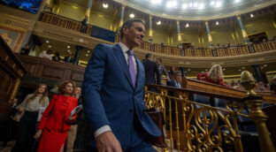 Un libro detalla cómo Sánchez ha convertido la democracia en una «autocracia» socialista