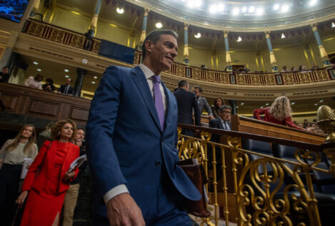 Un libro detalla cómo Sánchez ha convertido la democracia en una «autocracia» socialista