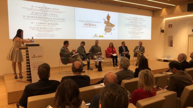 La caza genera anualmente 10.190 millones de euros de PIB en España y 199.000 empleos