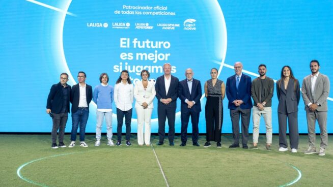 Vicente Del Bosque: «Es bueno que el fútbol enseñe a los niños a ser mejores personas»