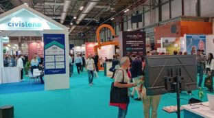 Fervor en la feria inmobiliaria SIMA ante la previsión de un año histórico: «Se vende todo»