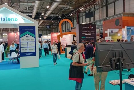 Fervor en la feria inmobiliaria SIMA ante la previsión de un año histórico: «Se vende todo»