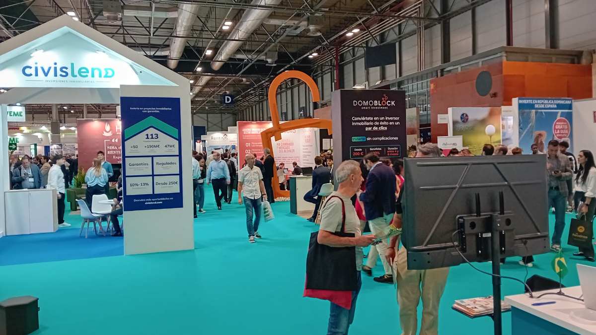 Fervor en la feria inmobiliaria SIMA ante la previsión de un año histórico: «Se vende todo»