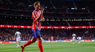 Sorloth destroza a la Real Sociedad con un póker en media hora en el Metropolitano