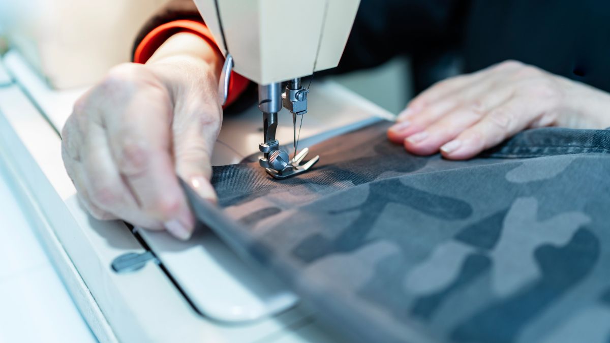 Soy costurera y esta es la forma para hacer el dobladillo de los pantalones en cinco minutos
