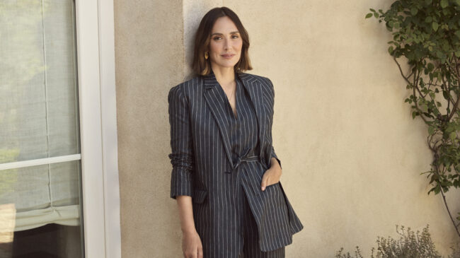 Americanas con hombreras: la prenda que no puede faltar en tu armario esta primavera