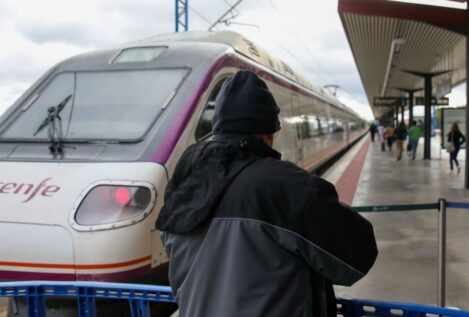 Seis trenes de Renfe afectados por avería en la catenaria entre Marcilla y Olite (Navarra)