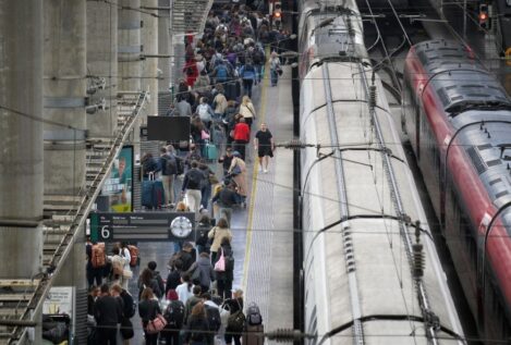 Afectados 30 trenes y 10.700 viajeros por el robo de cable en la línea Madrid-Sevilla