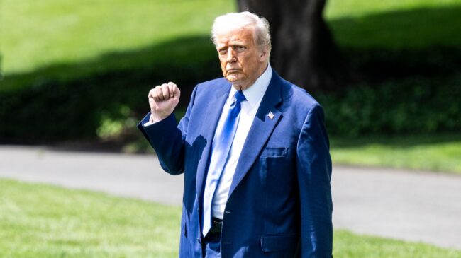 Diez farmacéuticas comprometen ya 247.000 millones en EEUU para esquivar los aranceles