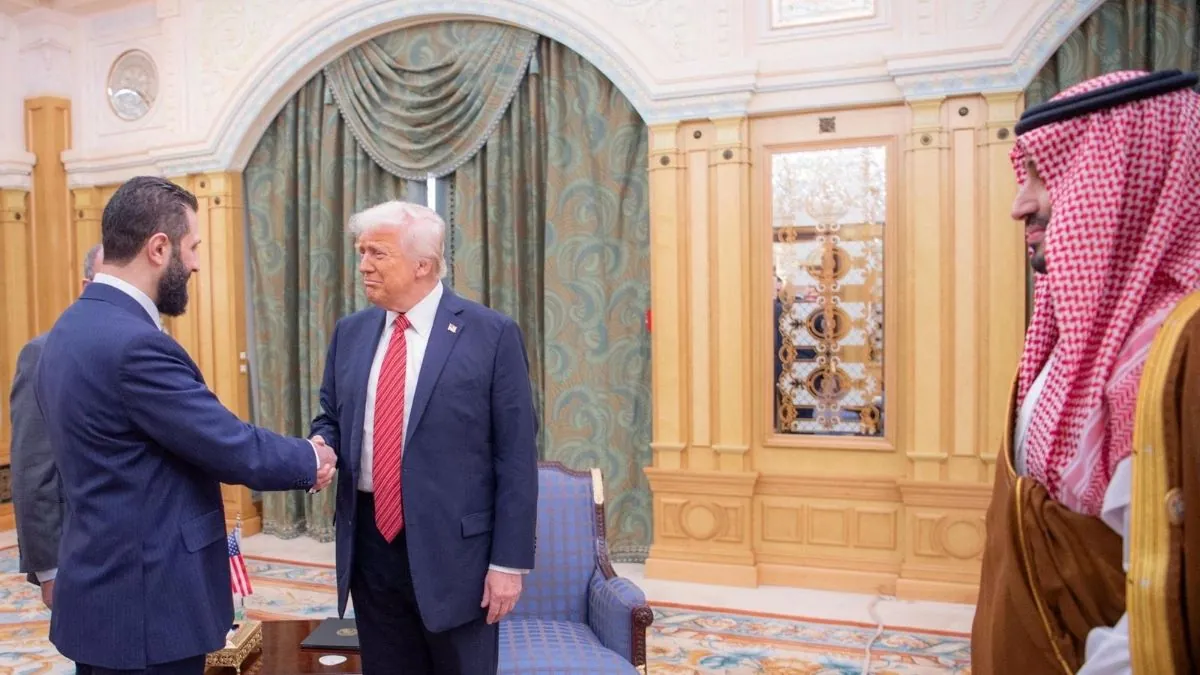 Trump se reúne con el presidente de Siria tras anunciar la retirada de sanciones a Damasco