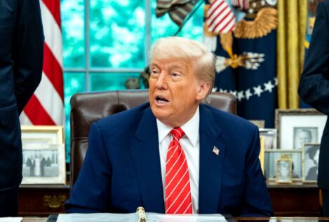 Trump pide un alto el fuego en Ucrania de 30 días y amenaza con sanciones si no se cumple