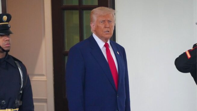 Un tribunal de EEUU paraliza y declara «ilegales» la mayoría de aranceles de Trump