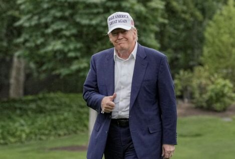Trump confirma que retrasa hasta el 9 de julio los aranceles del 50% a la UE