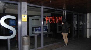 La normalidad que no llega en la Cataluña de Illa: sigue el acoso y la censura en las universidades