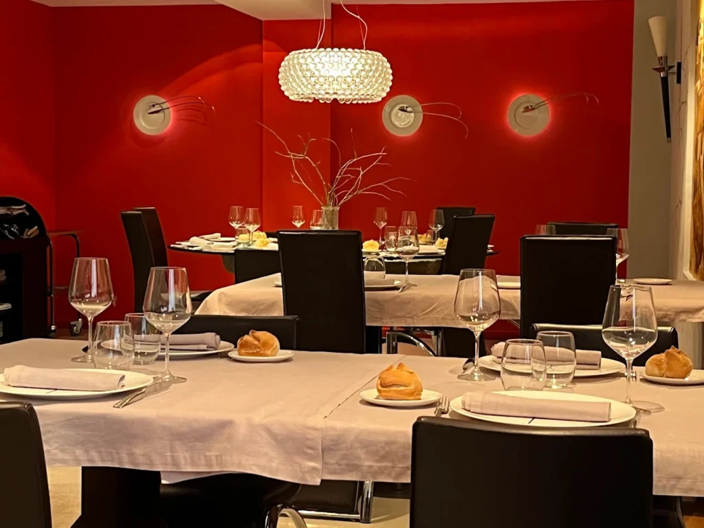 Sala de Casa Toni: (Casa Toni)