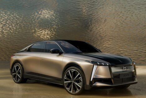 DS Nº 8, el coche por el que se van a pelear Brigitte y Emmanuel Macron