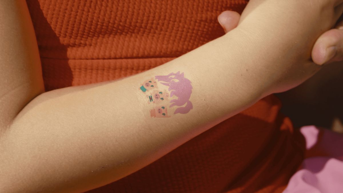 ISDIN lanza un tatuaje temporal para niños que reacciona a la exposición solar