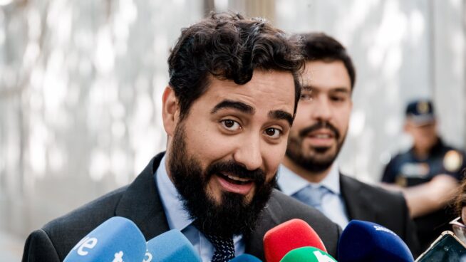 Alvise pide al Supremo personarse en la causa contra Ábalos tras su ingreso en prisión