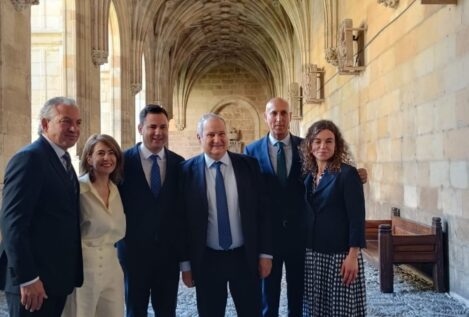 Hereu anuncia una inversión de 30 millones para ampliar el Parador de León