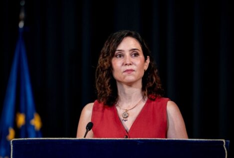 Ayuso rechaza una moción de censura que sirva para «blanquear» a Sánchez