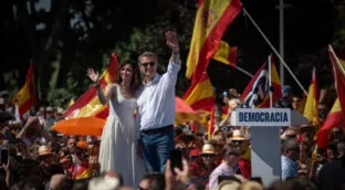 Dirigentes del PP consideran un «apaño» las primarias para evitar el choque con Ayuso