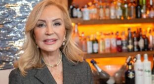 Carmen Lomana revela su secreto de belleza: la clásica Nivea azul que todos conocen