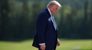 Trump amenaza con asesinar al líder supremo de Irán: «No vamos a eliminarlo por ahora»