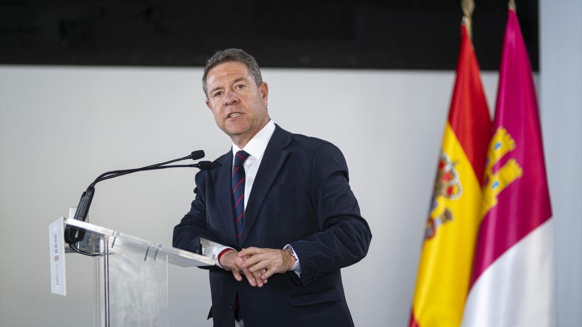 Page insiste a Sánchez en convocar elecciones antes de las autonómicas y municipales