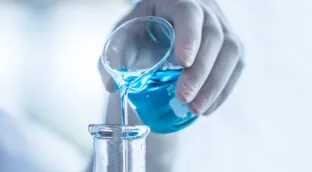 ¿Cómo hacer más sostenibles los detergentes?
