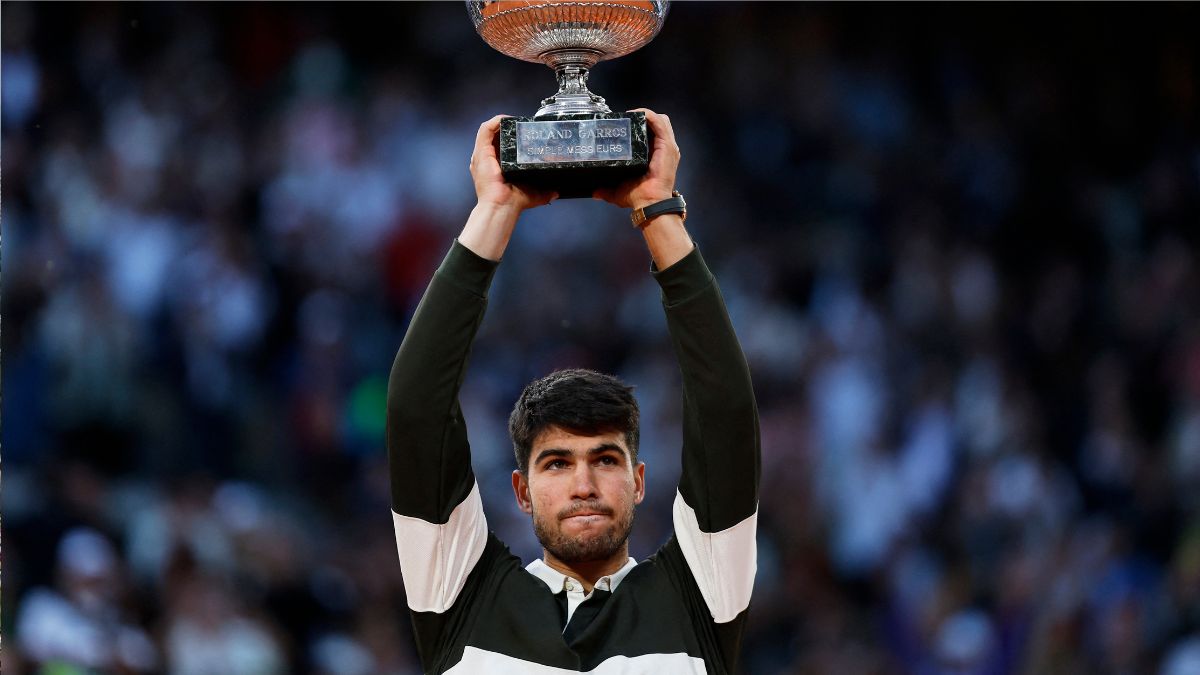 Alcaraz gana su segundo Roland Garros en una remontada para la historia ante Sinner