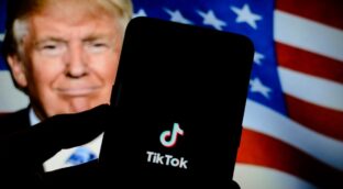 Trump dice que hay comprador para TikTok y lo anunciará en dos semanas si China lo aprueba