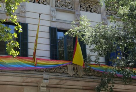 España reafirma su compromiso con el colectivo LGTBI tras la prohibición de Orban