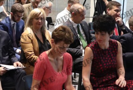 Leire Díez fue ponente en un acto de «liderazgo» del Gobierno navarro de Chivite